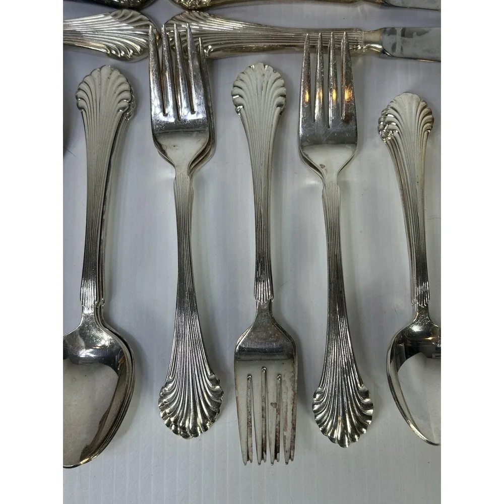61 Pieces The Main Course Korea Silverplate Ribbed Plume Tip Flatware Set MNF48